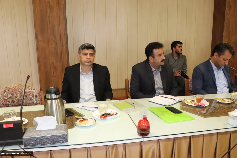 
جلسه شورای اداری روسای مدیریت آموزش وپرورش مازندران وسرپرستان پردیس ها ومراکز دانشگاه فرهنگیان مازندران

 8