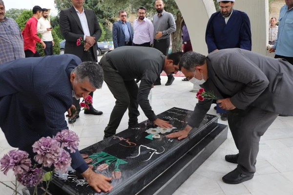 مراسم غبار روبی مزار شهید گمنام و زیارت عاشورا 6