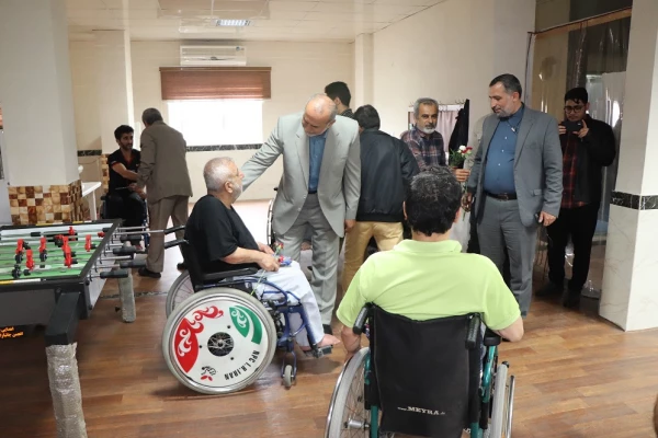 بازدید رییس دانشگاه فرهنگیان از آسایشگاه جانبازان ساری 9