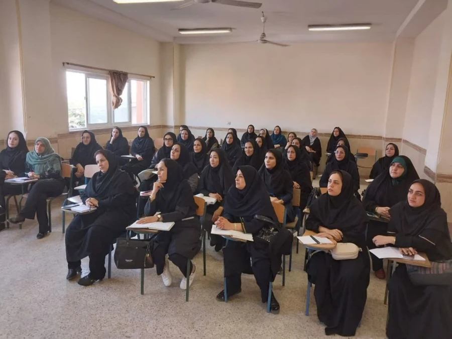 گزارش تصویری کلاس های پودمان مدارس غیر انتفائی 8