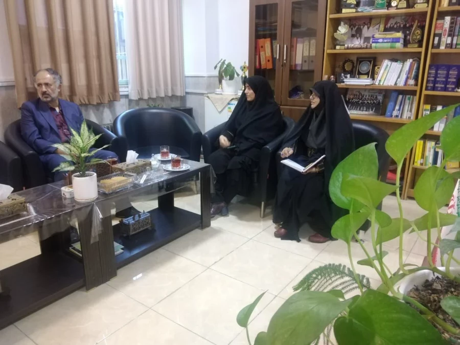 نشست صمیمانه با جناب آقای دکتر سید احمد قاسمی عضو هیئت علمی پژوهشگاه علوم انسانی 3