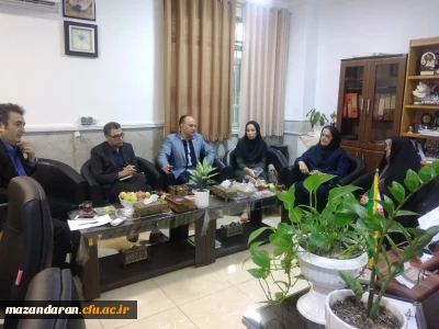 نشست صمیمانه با دکتر فاضل تبار مدیر گروه بهبود تغذیه جامعه دانشگاه علوم پزشکی مازندران