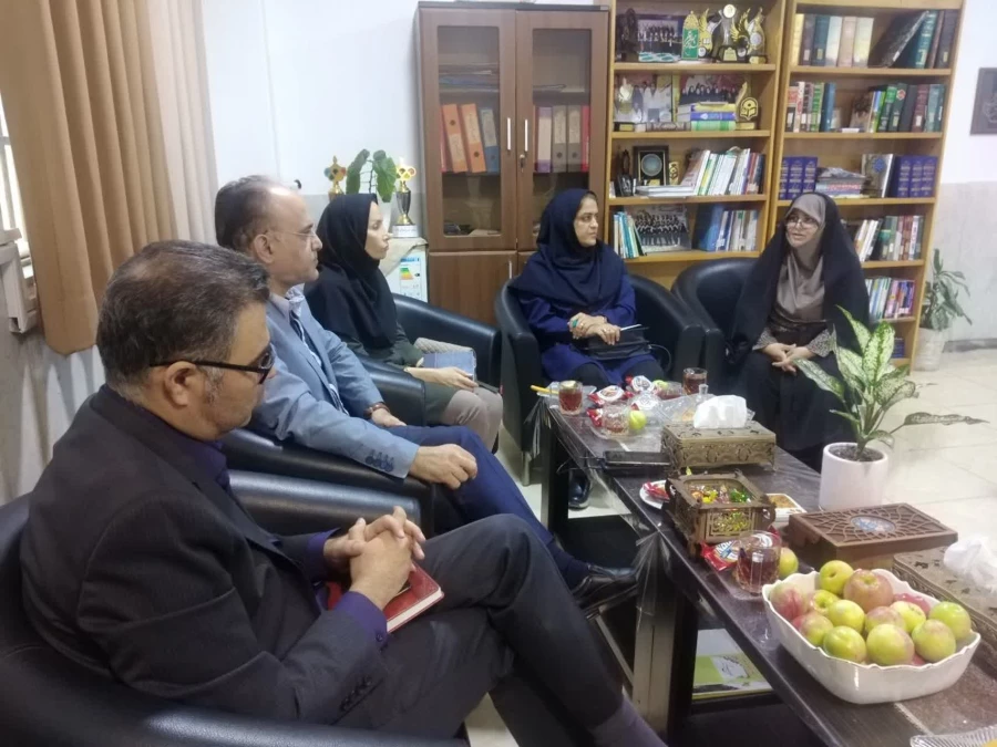 نشست صمیمانه با دکتر فاضل تبار مدیر گروه بهبود تغذیه جامعه دانشگاه علوم پزشکی مازندران 4