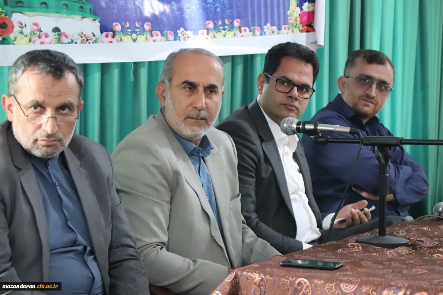 جلسه پرسش و پاسخ با حضور رییس دانشگاه فرهنگیان مازندران 5