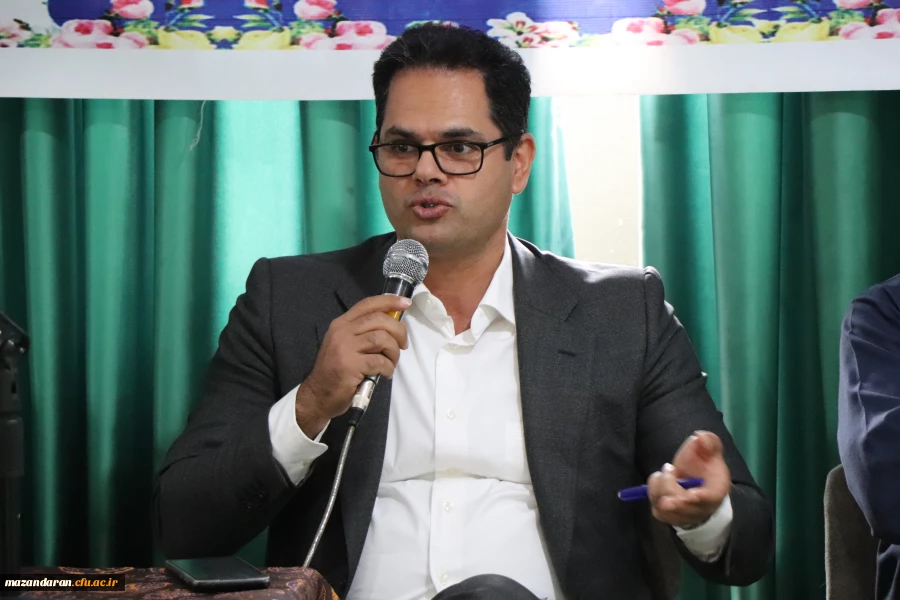 جلسه پرسش و پاسخ با حضور رییس دانشگاه فرهنگیان مازندران 6