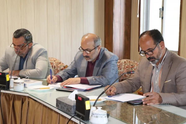 جلسه شورای مدیریت دانشگاه فرهنگیان مازندران 3