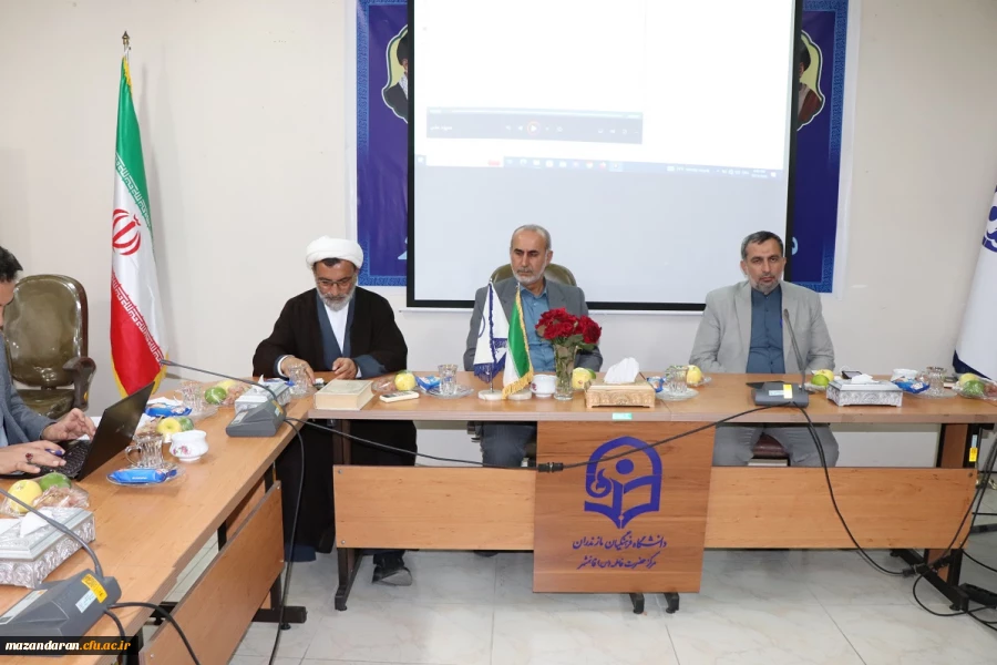 بازدید میدانی جلسه اداری با حضوردکتر مهدوی رئیس دانشگاه فرهنگیان درمرکز حضرت س قائمشهر 2