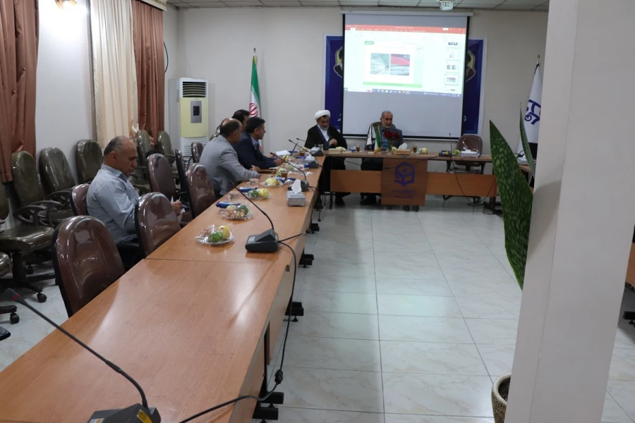 بازدید میدانی جلسه اداری با حضوردکتر مهدوی رئیس دانشگاه فرهنگیان درمرکز حضرت س قائمشهر 4