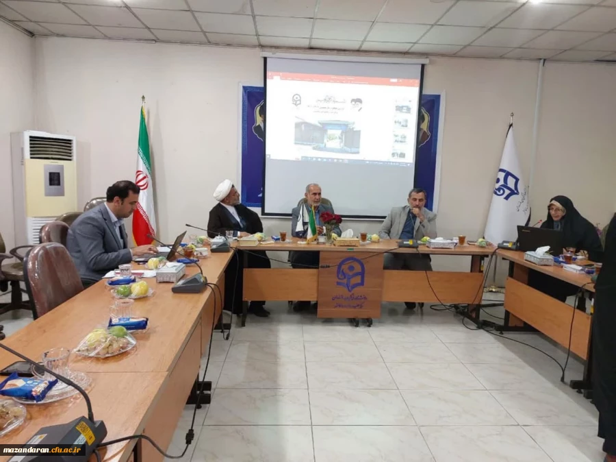 حضور دکتر مهدوی رئیس دانشگاه فرهنگیان مازندران به همراه نماینده مقام معظم رهبری در دانشگاه فرهنگیان مازندران و روسای ادارات، در مرکز آموزش عالی حضرت فاطمه(س)قائمشهر 2