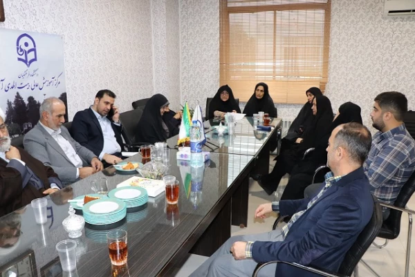 جلسه اداری دکتر مهدوی رئیس دانشگاه فرهنگیان مازندران  در بیت الهدی آمل  5