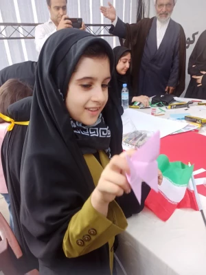 حضور در راهپیمایی روز دانش آموز 