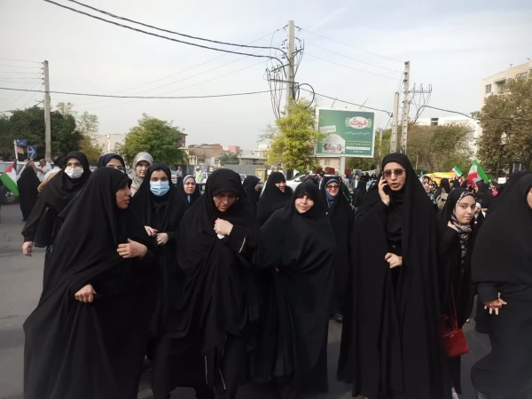 حضور در راهپیمایی روز دانش آموز  4