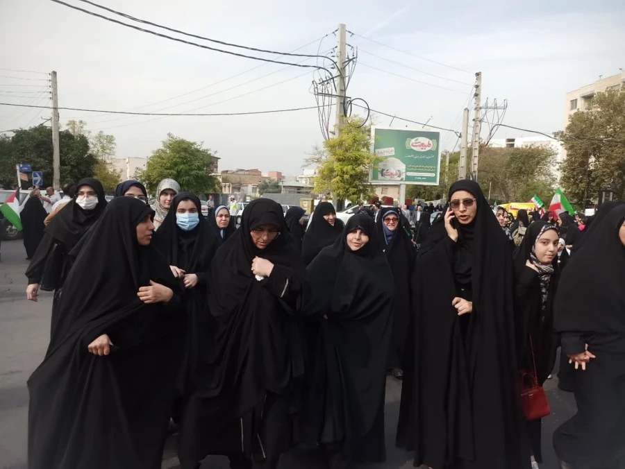 حضور در راهپیمایی روز دانش آموز  4