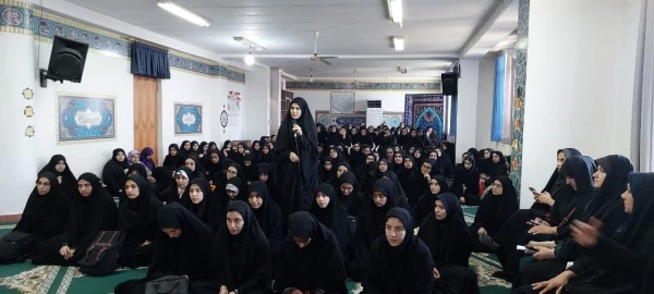 نشست لطف الله مهدویریاست دانشگاهفرهنگیان مارندران با  دانشجومعلمان پردیس  4