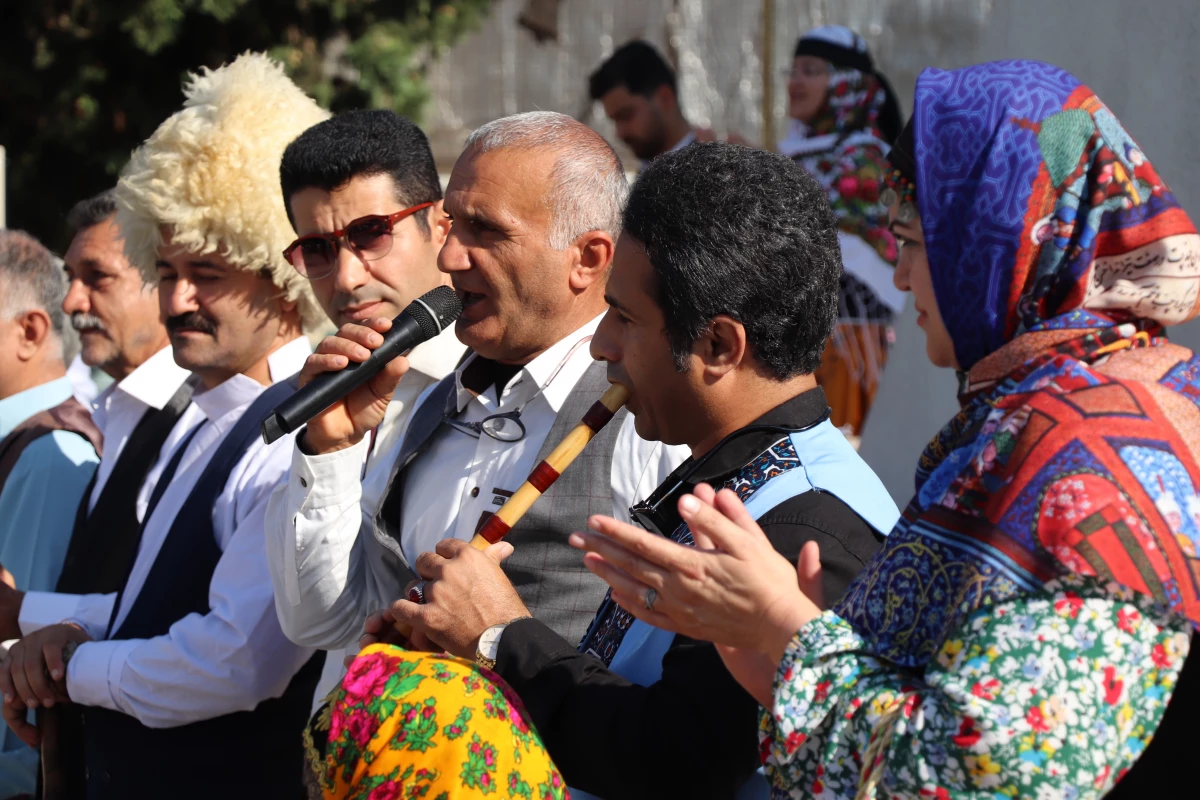 برگزاری سومین جشنواره گرامیداشت هفته مازندران به میزبانی دانشگاه فرهنگیان مازندران
 13