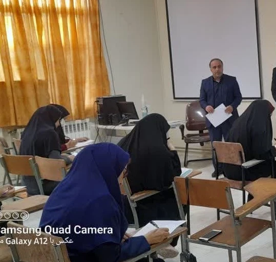 آزمون در پایان دوره پودمانی دانش افزایی نیرو های مدارس غیر دولتی  4