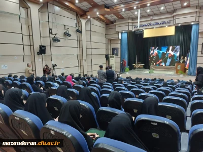 حضور و بازدید دانشجو معلمان پردیس فاطمه الزهرا (س) ساری از نمایشگاه کتاب ساری 