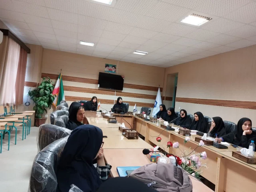 برگزاری کارگاه آموزش دروس علوم تجربی  4