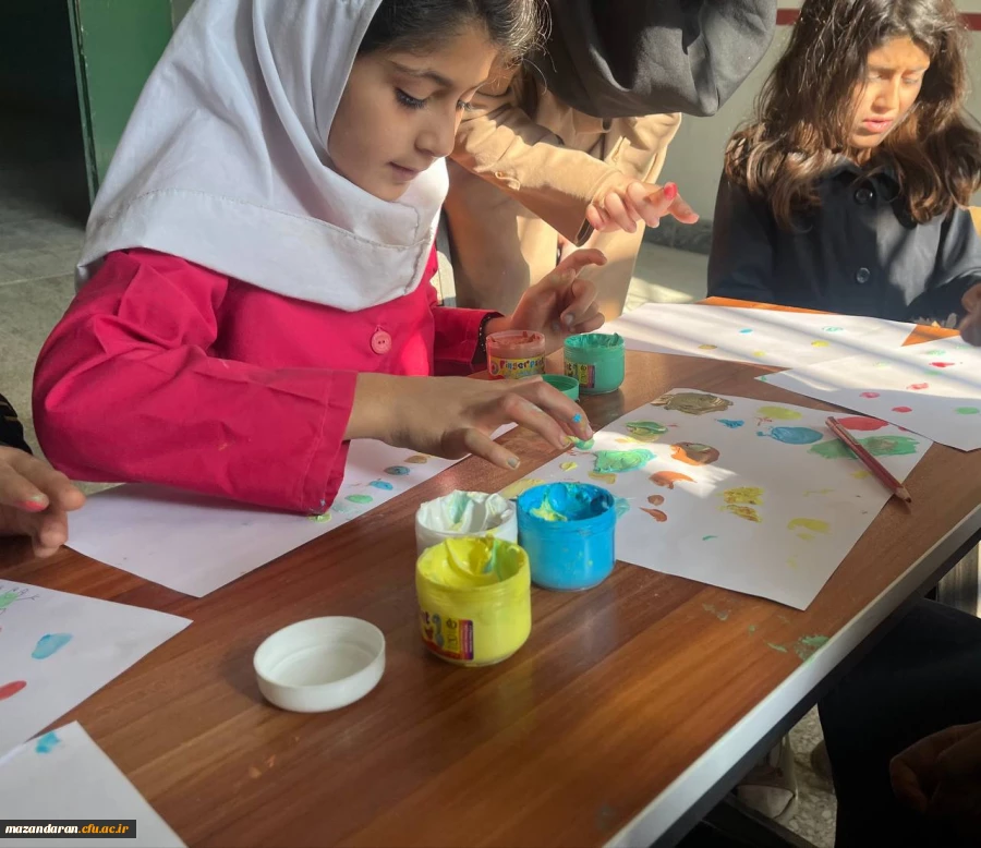 اردوی جهادی دانشجو معلمان پردیس فاطمه الزهرا (س) ساری در روستای الندان بخش چهاردانگه ساری به همت بسیج دانشجویی  11