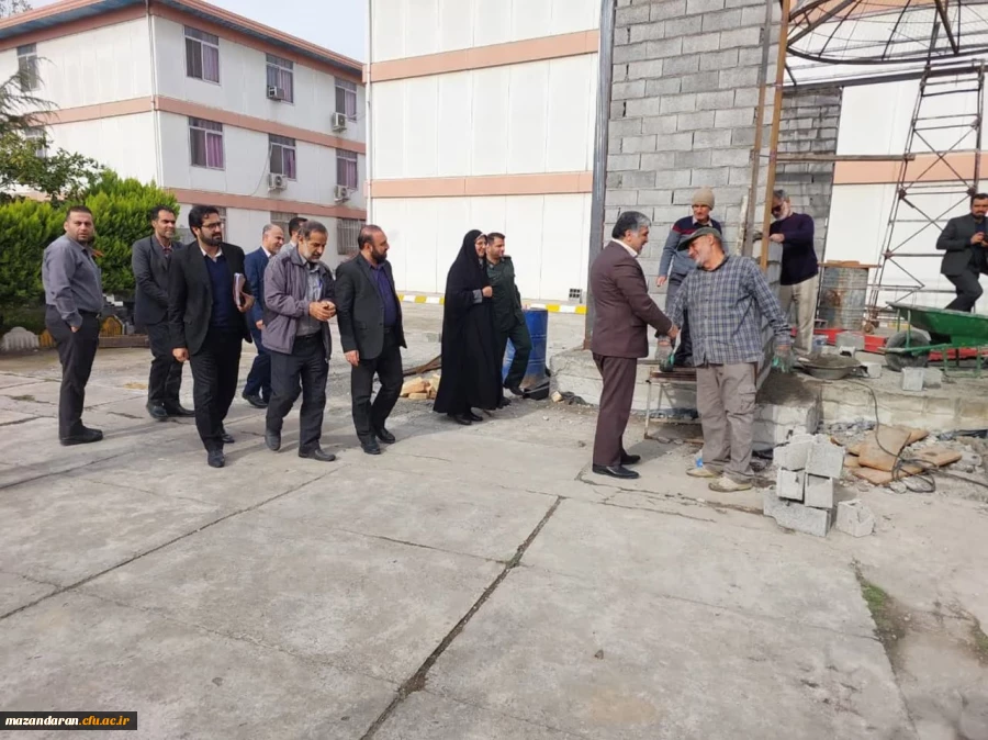  فرماندار و مسئولان شهری شهرستان قائمشهر از روند ساخت المان شهید گمنام 2