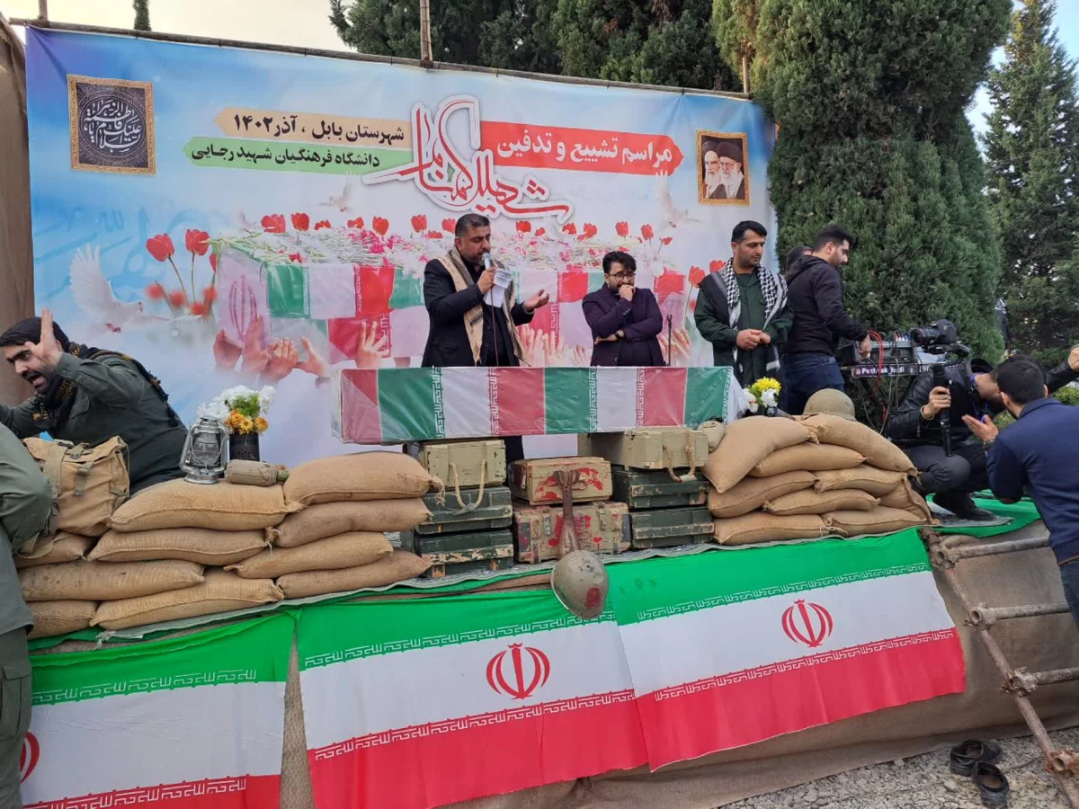 مراسم تشییع و تدفین شهیدان گمنام هشت سال دفاع مقدس 21