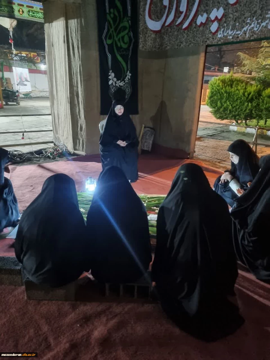 قرائت زیارت عاشورا در کنار مزار مطهر شهید گمنام 3