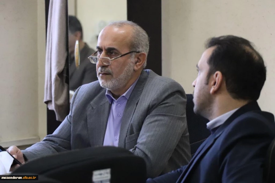 جلسه توجیهی ریاست دانشگاه فرهنگیان مازندران با مدیران گروه ها و روسای ادارات 4