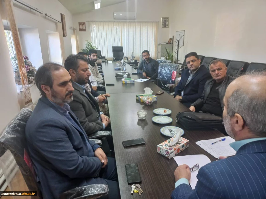 نصب المان و احداث مرقد در مزار مطهر شهید خوشنام مرکز نوشهر محور کار نشست با ریاست بنیاد شهید شهرستان نوشهر  2