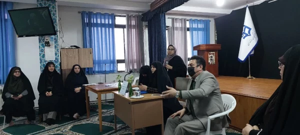 نشست صمیمانه ریاست و حوزه های مختلف با دانشجو معلمان  2