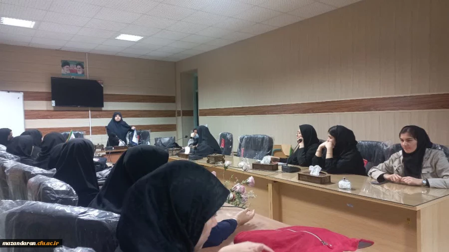 کارگاه تحلیل محتوای اموزشی تبیین تهیه فرم ج  3