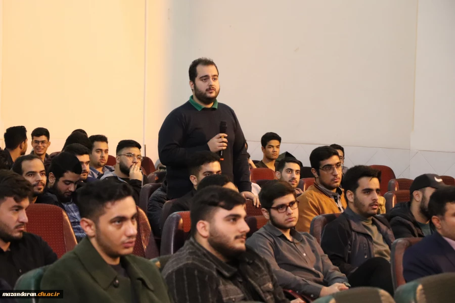 نشست صمیمی ریاست مرکز نظارت ، ارزیابی و تضمین کیفیت دانشگاه فرهنگیان با دانشجومعلمان  9