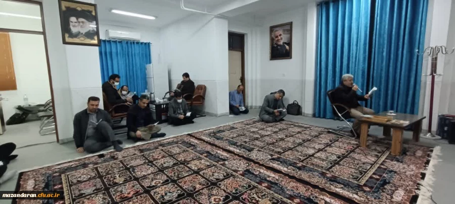 مراسم هفتگی قرائت زیارت عاشورا 
 2