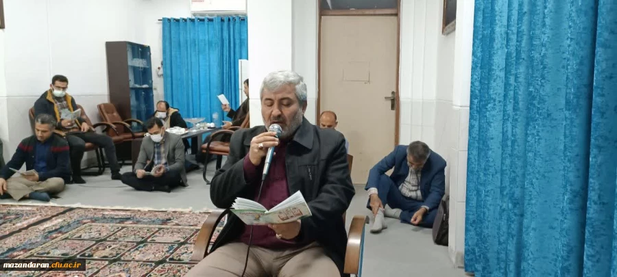 مراسم هفتگی قرائت زیارت عاشورا 
 2