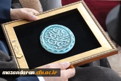 تجلیل و تکریم از خانواده های محترم شهدا
 2