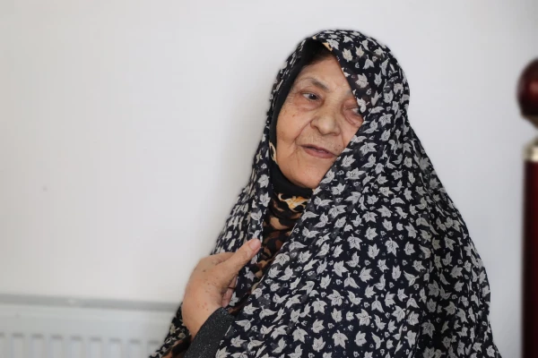 تجلیل و تکریم از خانواده های محترم شهدا
 3