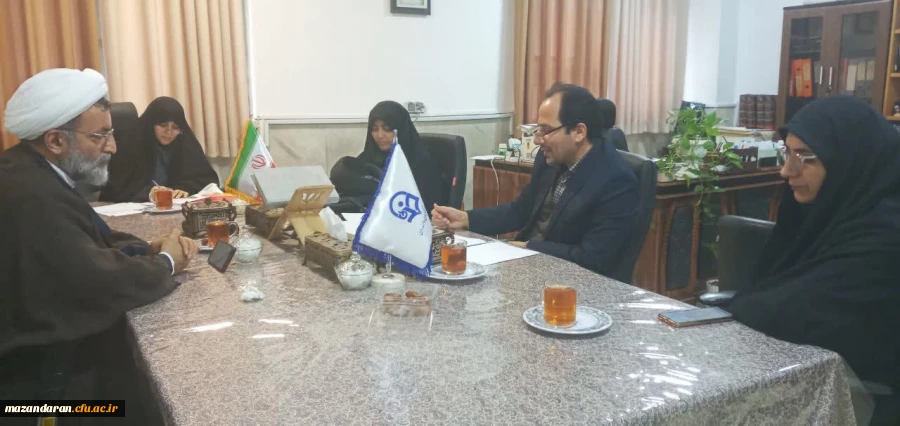 نشست تخصصی و پنجمین  جلسه هم اندیشی اعضای هیئت علمی گروه مرحوم محمد دشتی پردیس فاطمه الزهرا (س )ساری  2