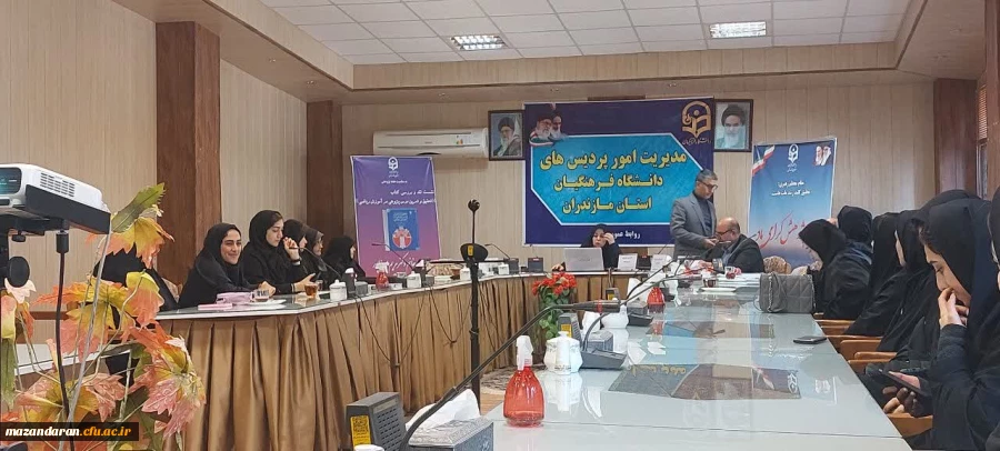 حضوردانشجو معلمان رشته ریاضی در کارگاه نقد و بررسی کتاب نقد و بررسی آموزش ریاضی در سالن جلسات پردیس دکتر شریعتی  4