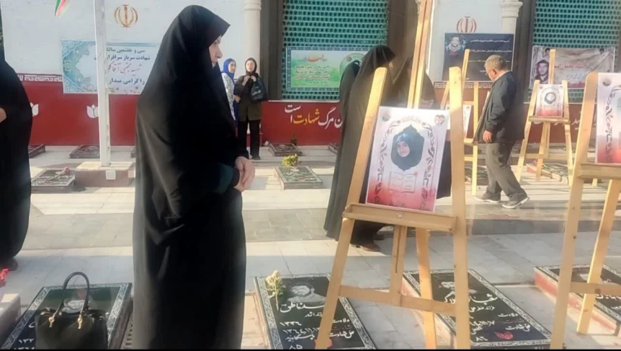 حضور کارکنان و دانشجو معلمان بسیجی  در  مراسم یادبود شهدای کرمان در گلزار شهدای ساری 6