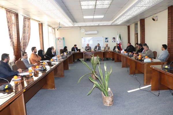 جلسه اداری دکتر مهدوی رئیس دانشگاه در مرکز شهید رجایی بابل 5