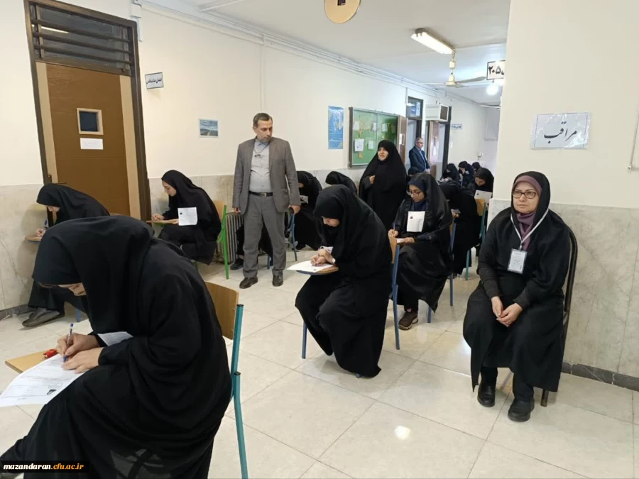 بازدید سیدعابدین خدادادی از حوزه امتحانات پایان ترم پردیس فاطمه الزهرا (س) ساری 2