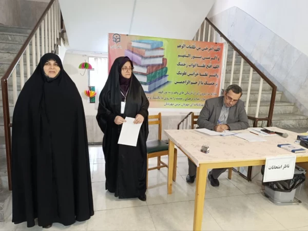بازدید سیدعابدین خدادادی از حوزه امتحانات پایان ترم پردیس فاطمه الزهرا (س) ساری 4