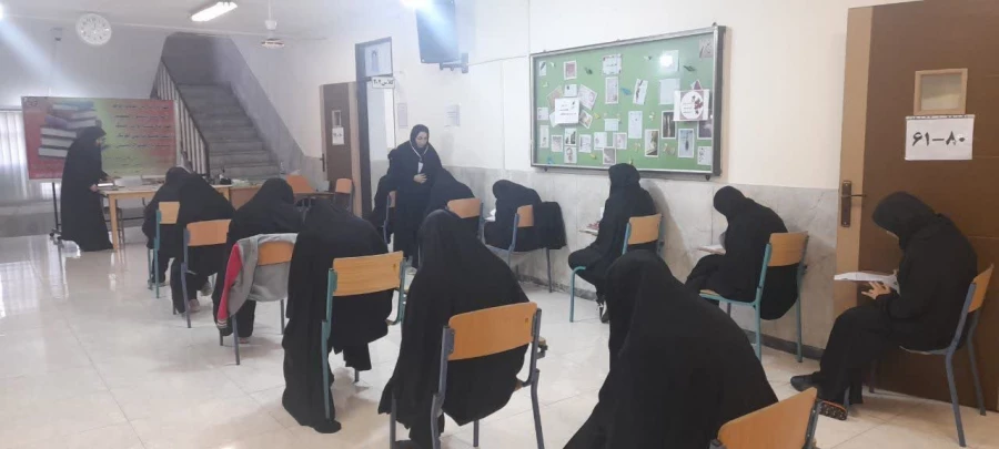 بازدید رحمان کرامتی مسئول ارزیابی و عملکرد دانشگاه فرهنگیان استان مازندران از روند برگزاری آزمون پایان ترم پردیس فاطمه الزهرا(س)ساری
 6