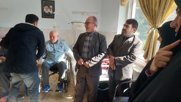 حضور  در مرکز  توانبخشی امام علی (ع) و عیادت از جانبازان جنگ تحمیلی به مناسبت ایام ا... دهه فجر  5