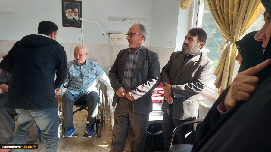 حضور  در مرکز  توانبخشی امام علی (ع) و عیادت از جانبازان جنگ تحمیلی به مناسبت ایام ا... دهه فجر  5