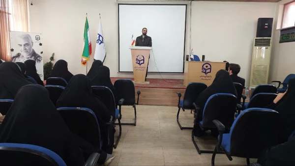 نشست دانشجویی با موضوع " چرا باید رای بدهیم" 2