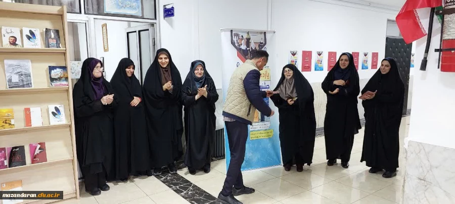 تقدیر از کارشناس مسئول هوشمند سازی پردیس  به مناسبت روز مهندس  5