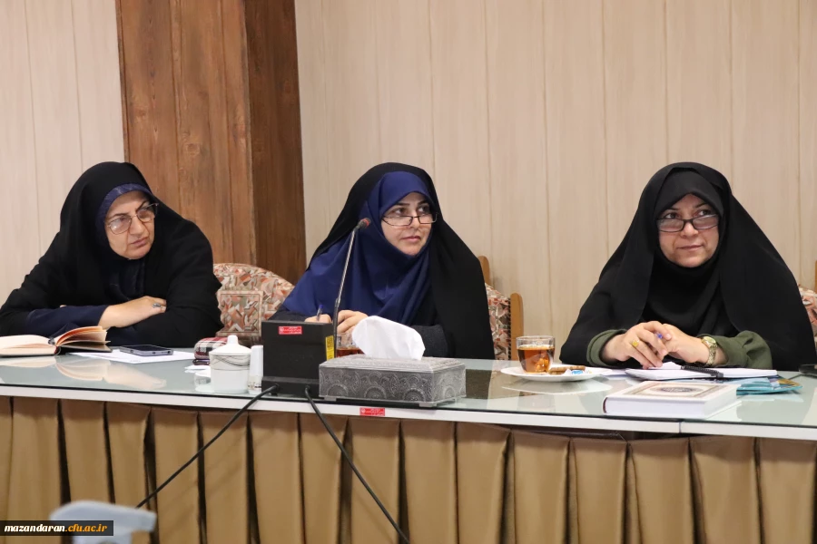 شورای آموزشی و تحصیلات تکمیلی مدیریت امور پردیس های استان مازندران
 5