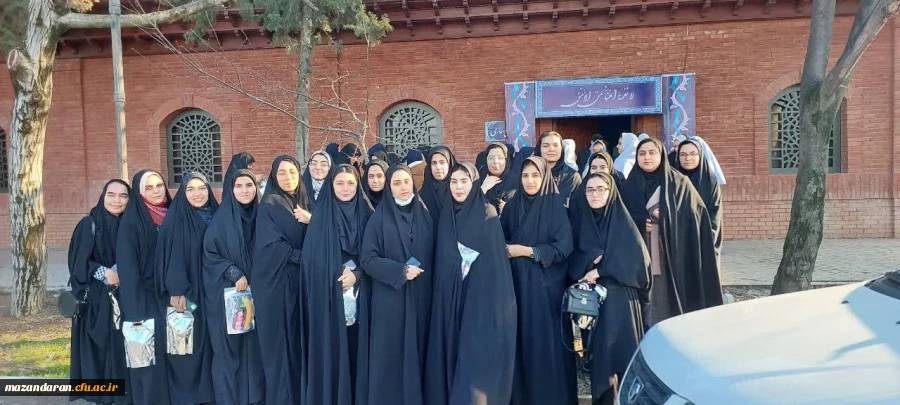 بازدید دانشجو معلمان از نمایشگاه اطلاعات در پارک ولایت ساری  3