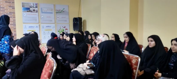 بازدید دانشجو معلمان از نمایشگاه اطلاعات در پارک ولایت ساری  2