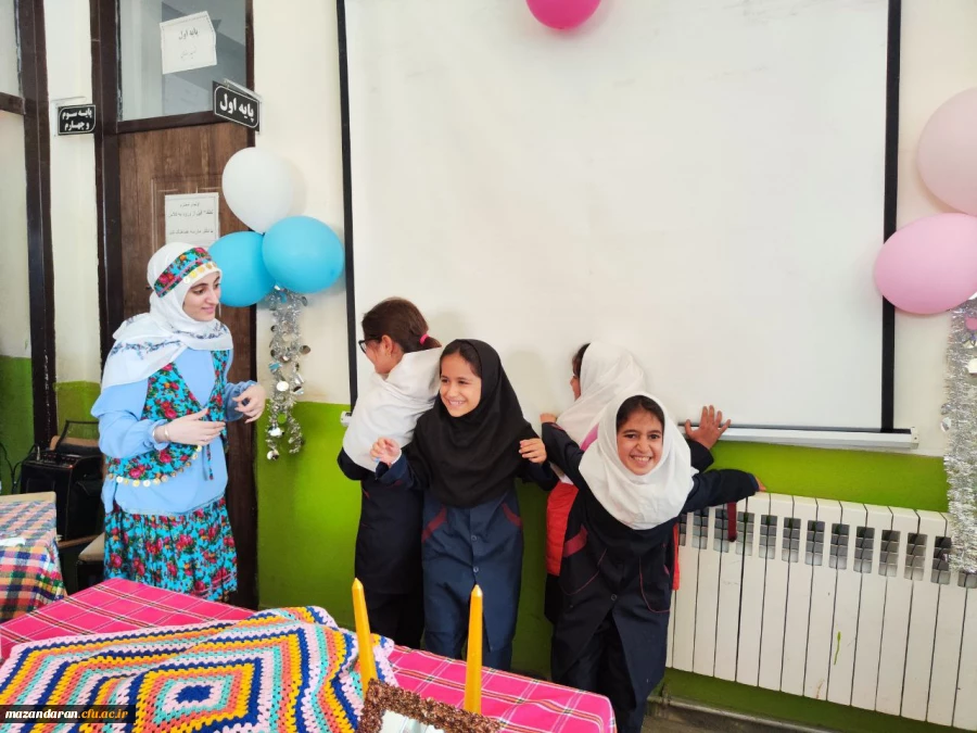 اردوی جهادی دانشجو معلمان بسیجی پردیس خواهران ساری در روستای زرین آباد سفلی  11